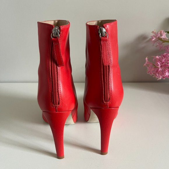 STEVE MADDEN Red Elysia Pointed Toe Stiletto Zip-Up Leather Booties sz 8.5 - Picture 4 of 6